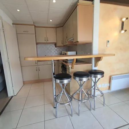 485, Port Soleil B2 Au Village Naturiste * Agde