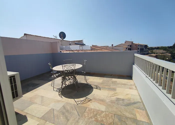 485, Port Soleil B2 Au Village Naturiste